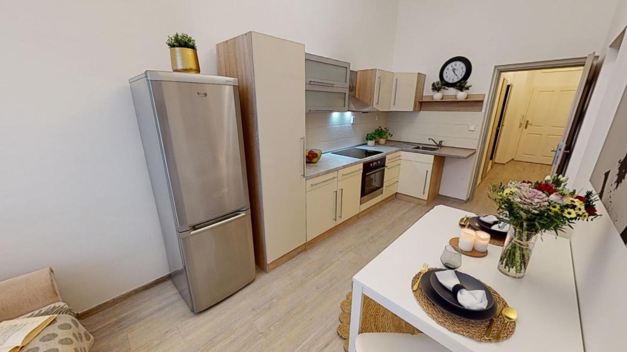 Apartamento Viaducto De Karlin - Aparment Praga Exterior foto