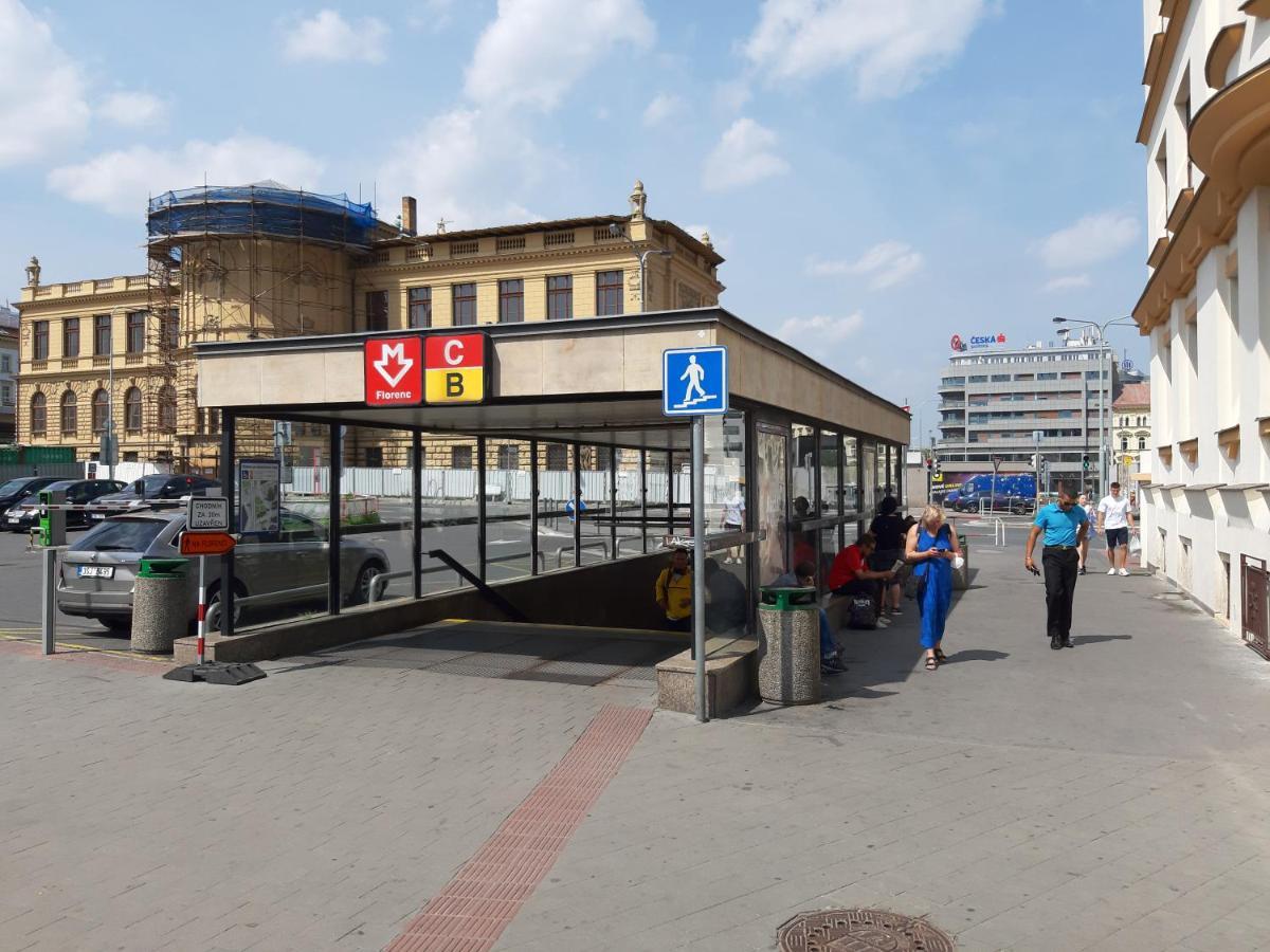 Apartamento Viaducto De Karlin - Aparment Praga Exterior foto