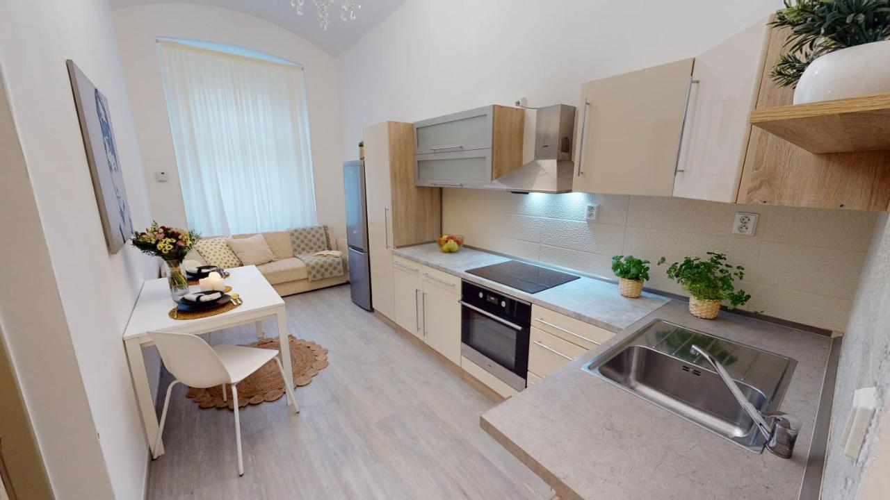 Apartamento Viaducto De Karlin - Aparment Praga Exterior foto